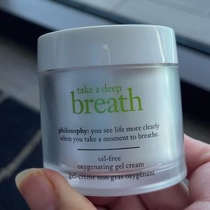 3/$22💝Philosophy take a deep breath oil free gel cream